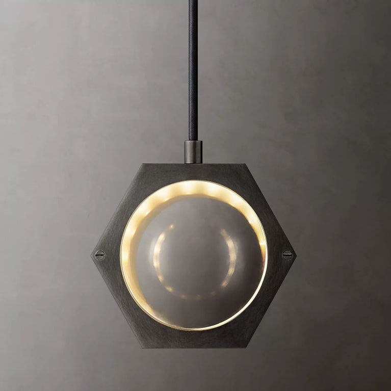 Eclatant Grand Pendant 7"