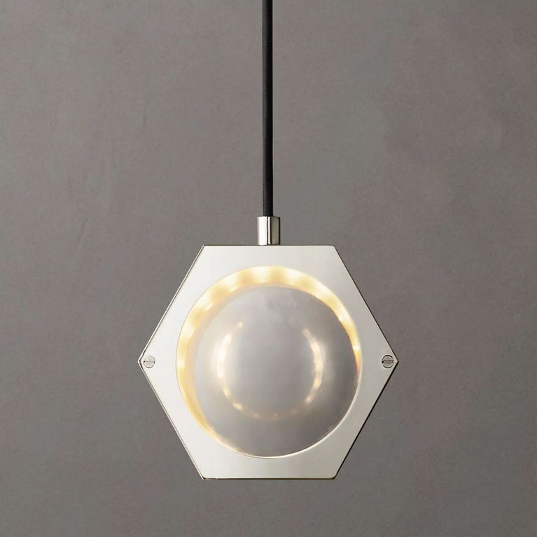 Eclatant Grand Pendant 7"
